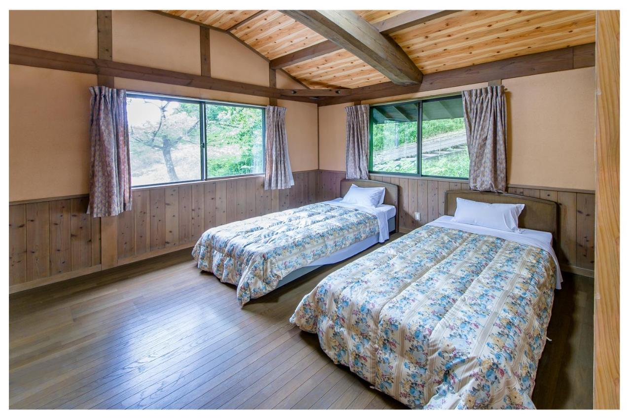 但馬長寿の郷　宿泊棟「夢」ロッジ Yabu (Hyogo) Exterior foto